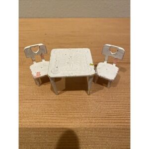 liddle‎ kiddles Table Two Chairs (has Been Painted White)